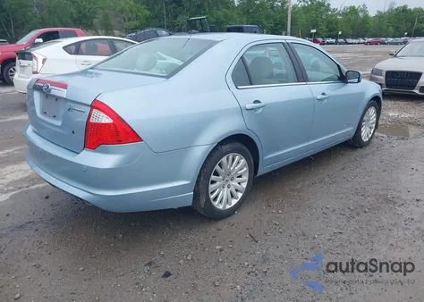 2011 Ford Fusion Hybrid Hybrid from USA, damaged, VIN 3FADP0L30BR123714